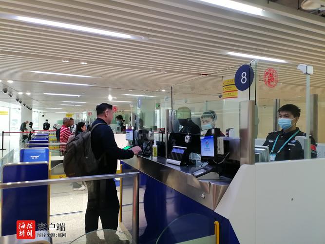 （新春走基层）免签入境海南新政实施 国际旅客：“说走就走”“丝滑入境”