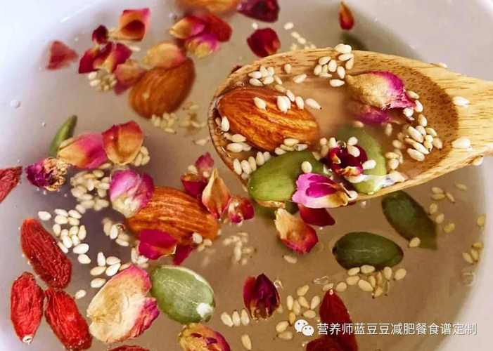 这种中药被称为“血管支架”,煮粥时加一把,还能美颜护肝!一定要了解